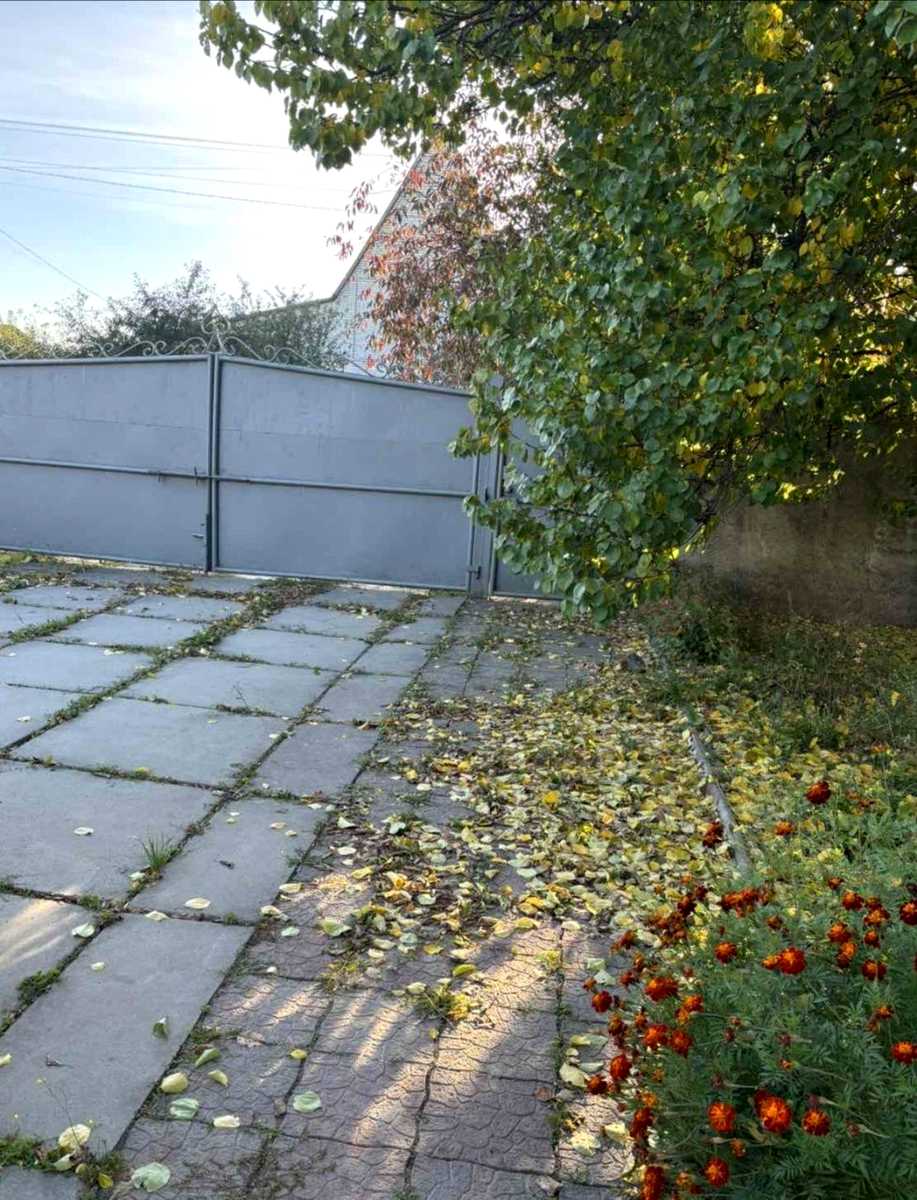 1879477843843511