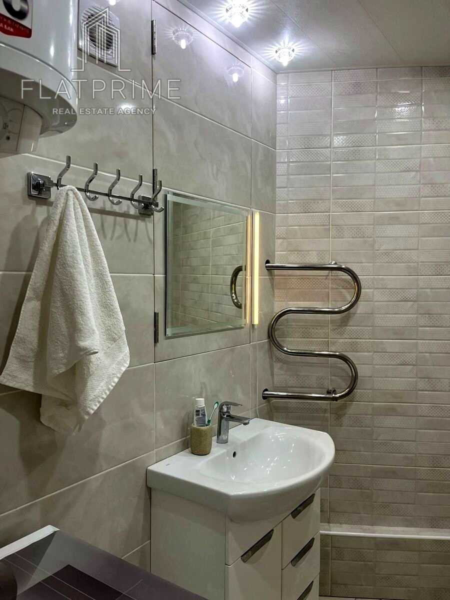 1879478013142884