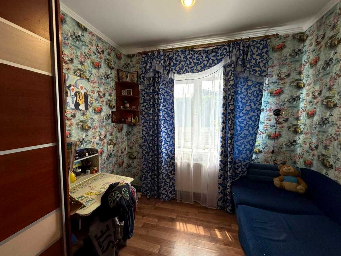 1879478281430307
