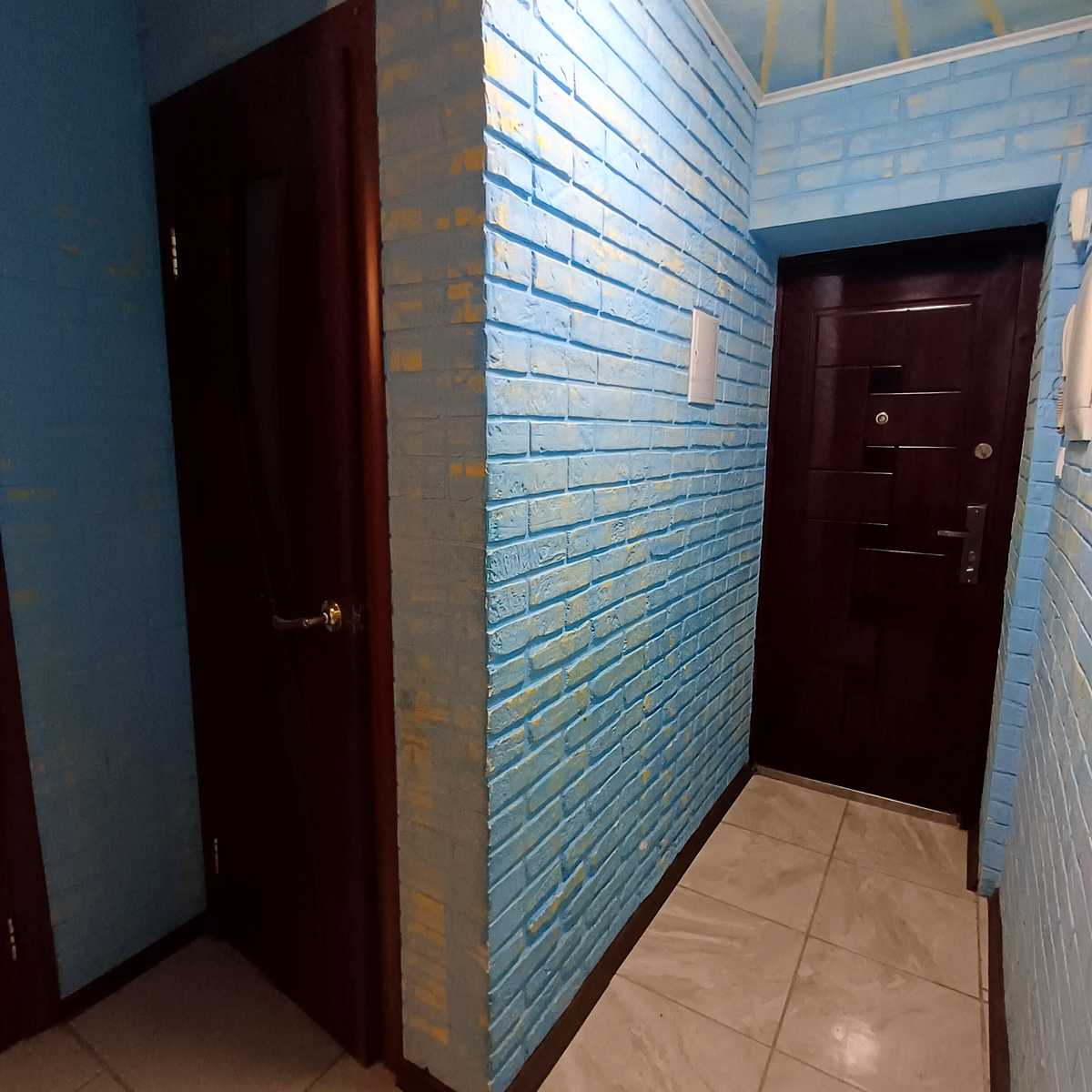 1879478944176358