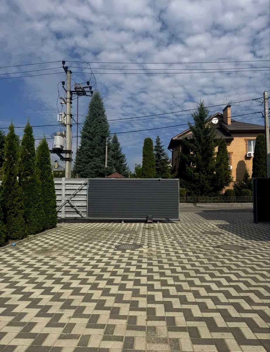 1879479245096812