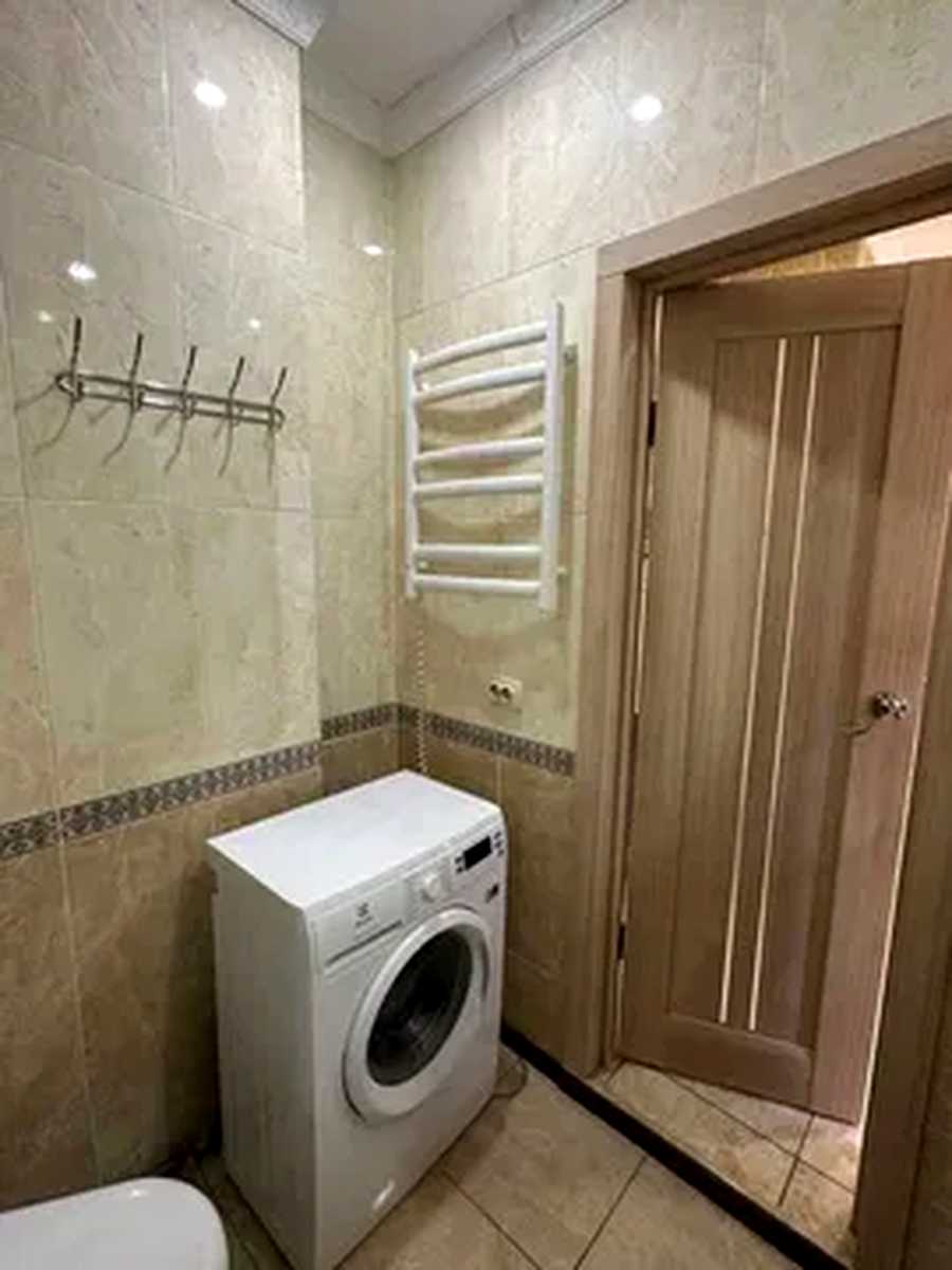 1879480967044916