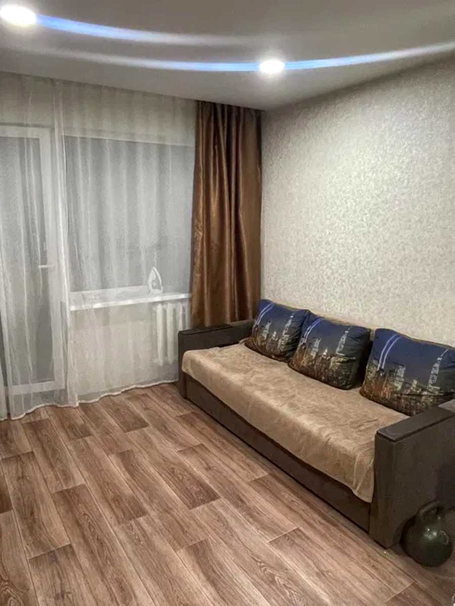 1879481400393728