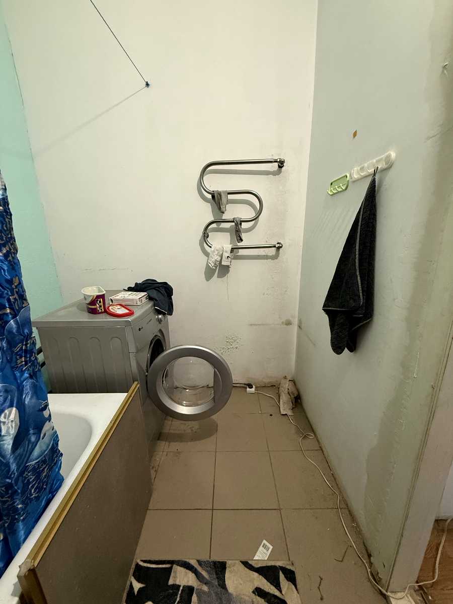 1879481493046434