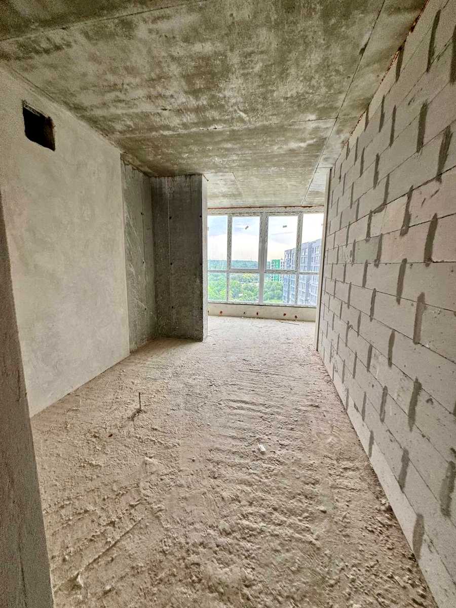 1879482459536903