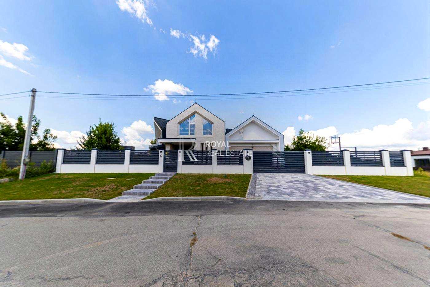 1879483222201516