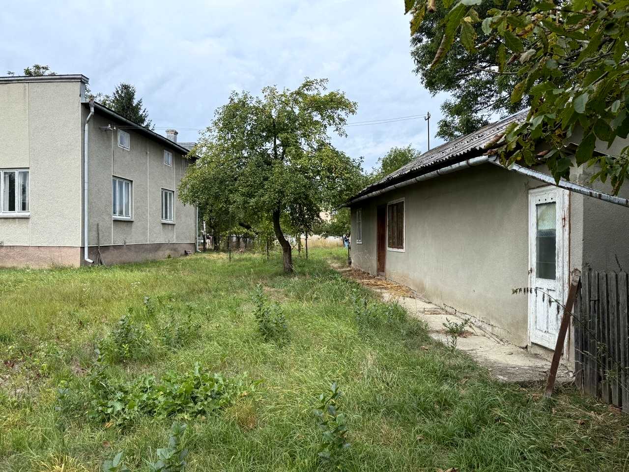 1879483246478684