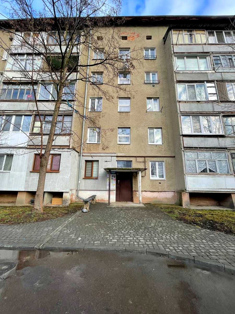 1879484439714715