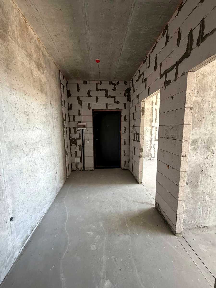 1879484823450629