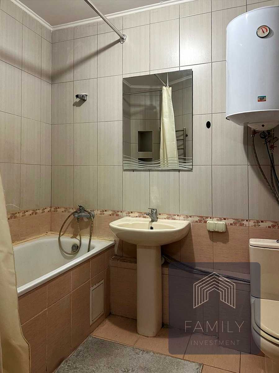 1879485384350686