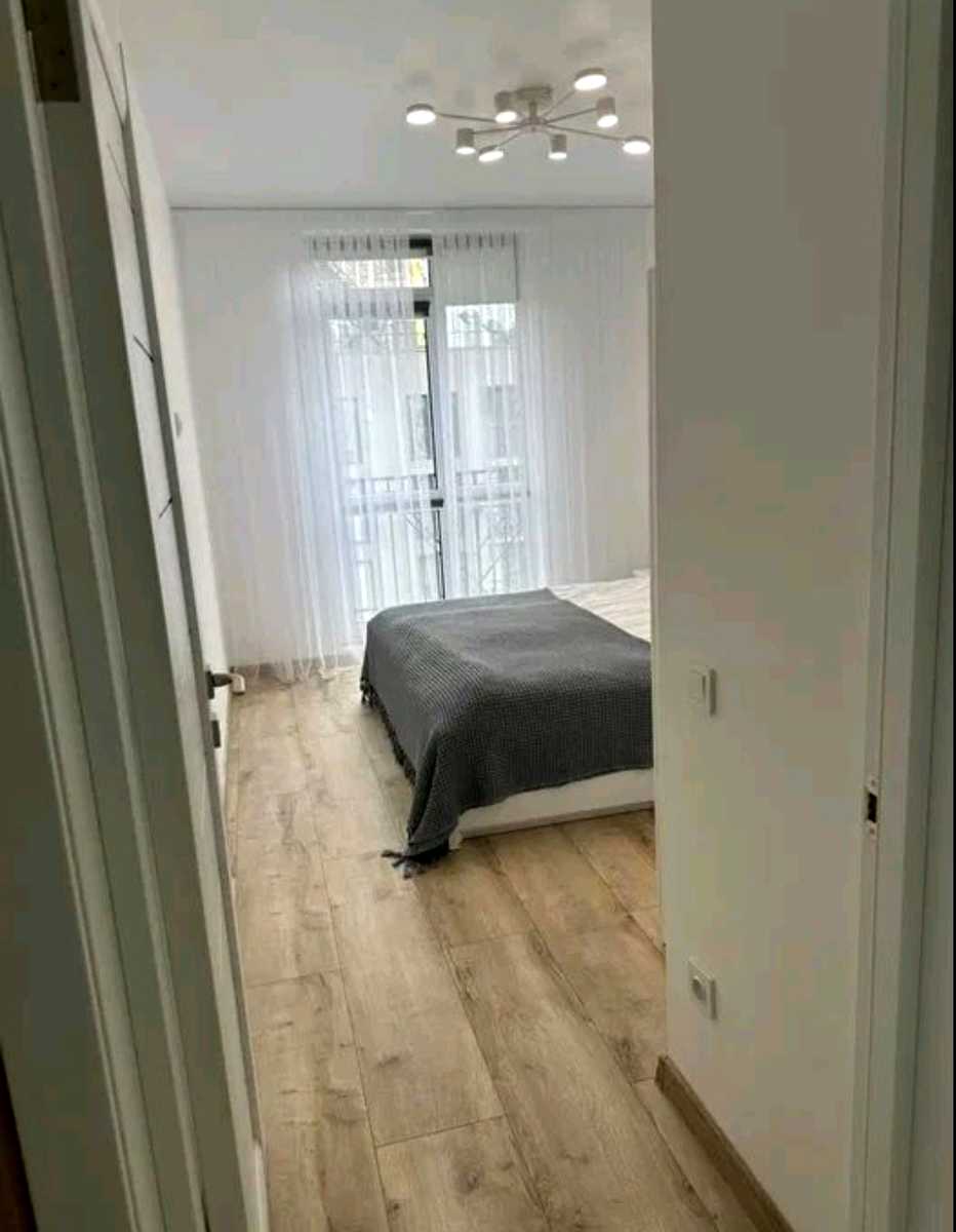 1879485651401134