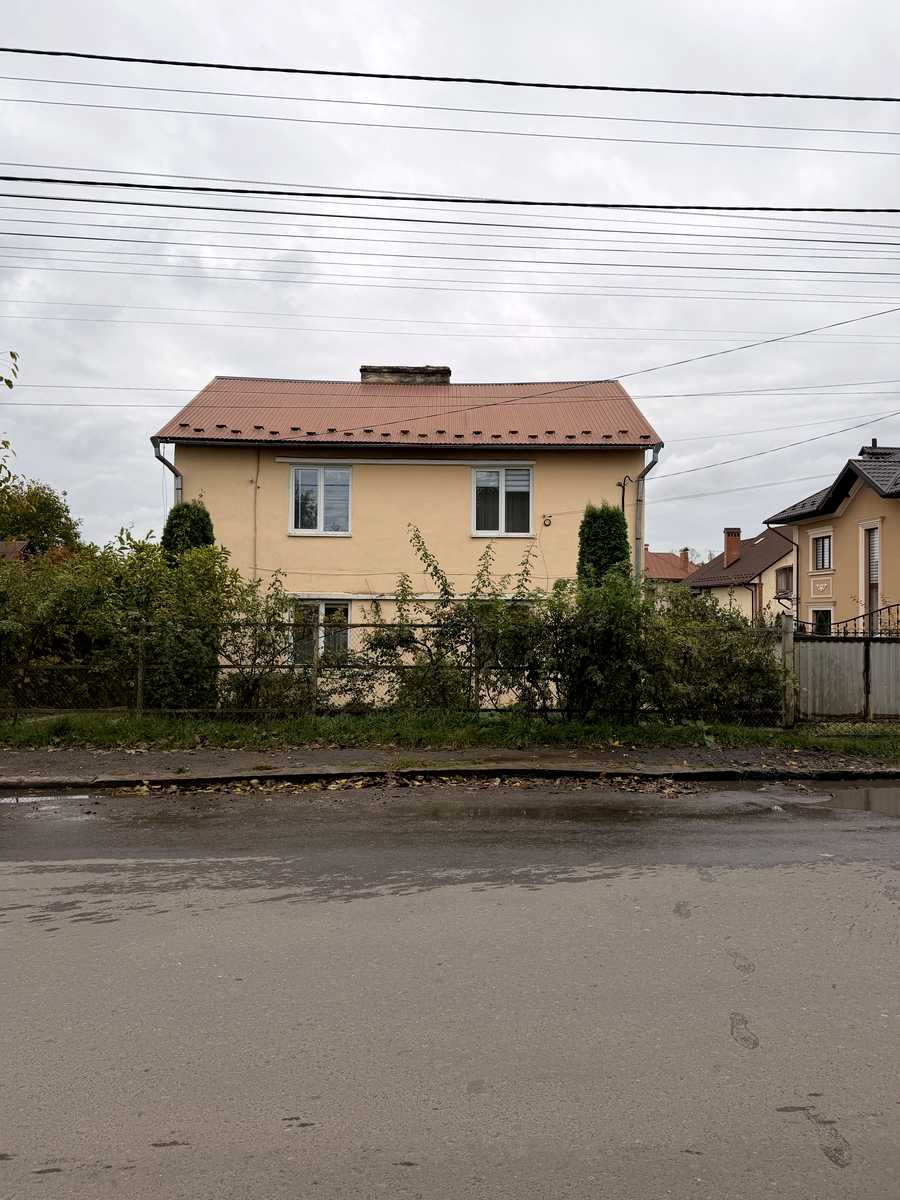 1879485780911399