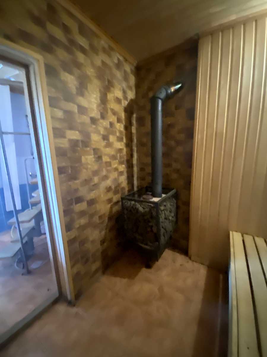 1879490809137734