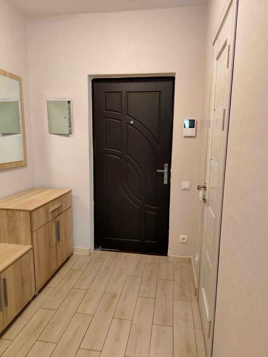 1879492306578368