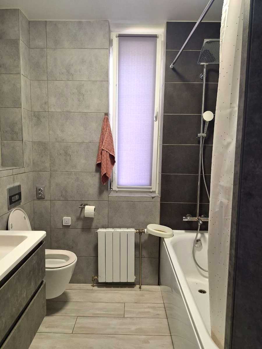 1879493099375434