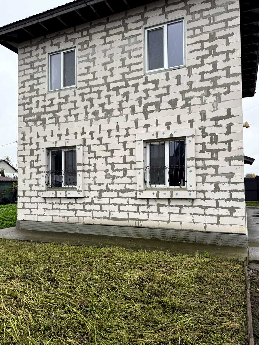 1879493795250039