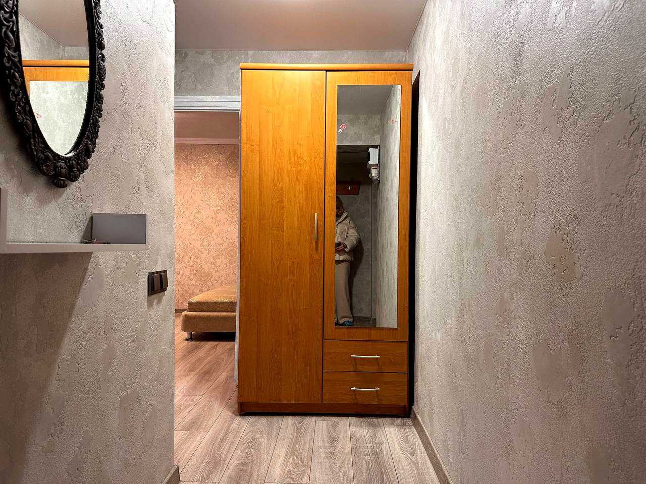 1879494732624105