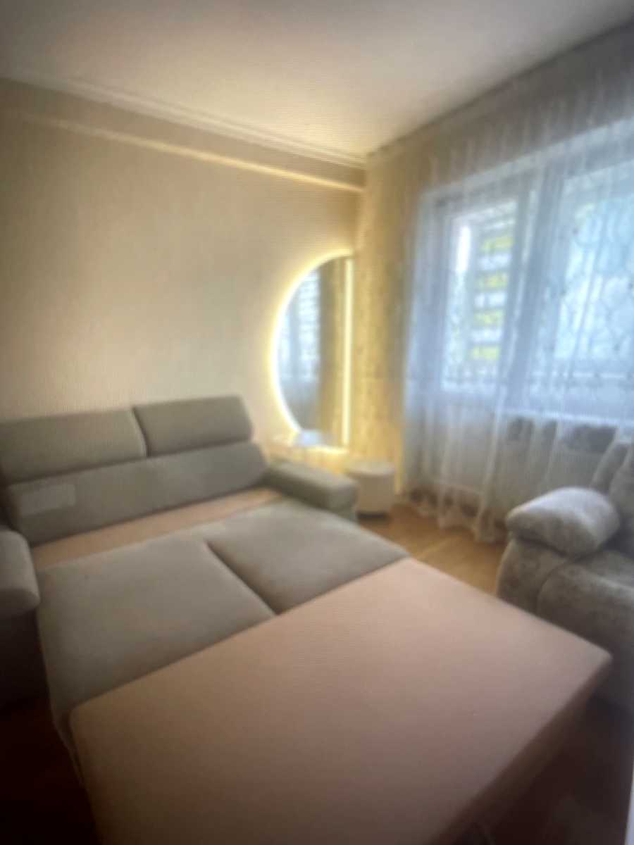 1879497603841285