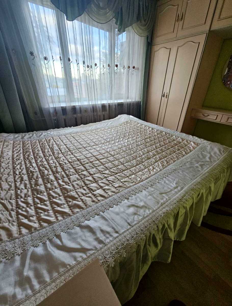 1879504660790503