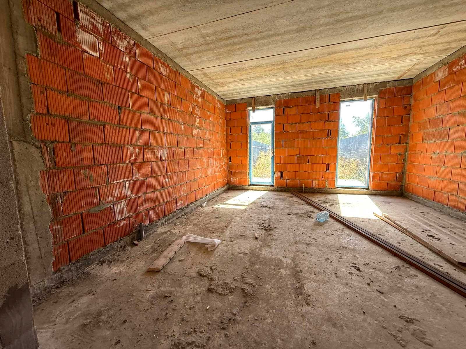 1879505843840028