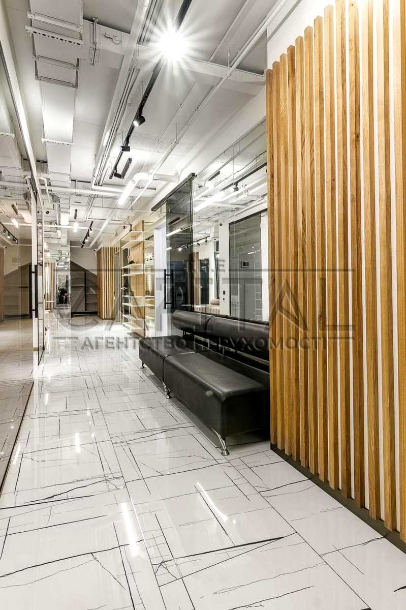 1879537048013186