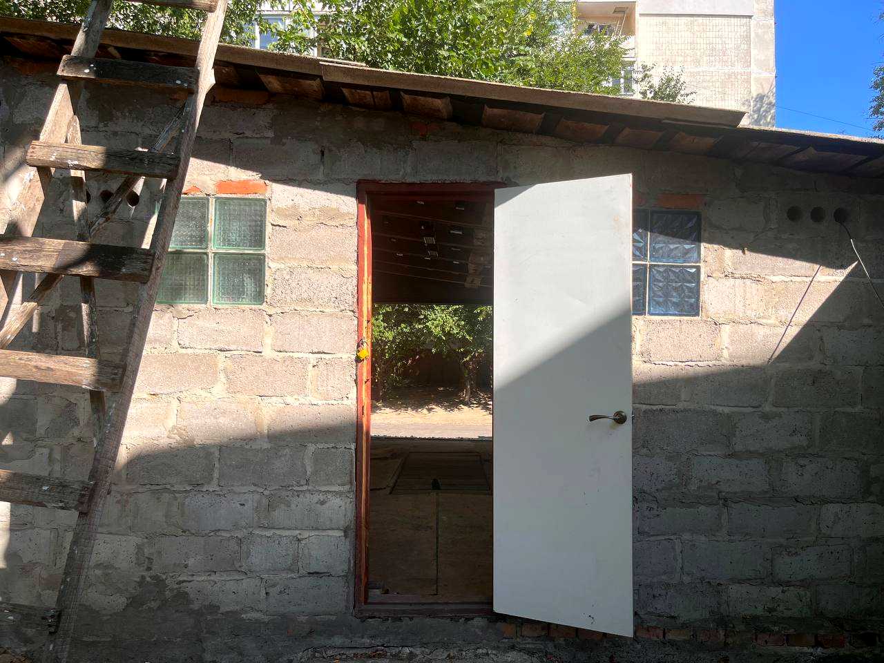 1879551477393331