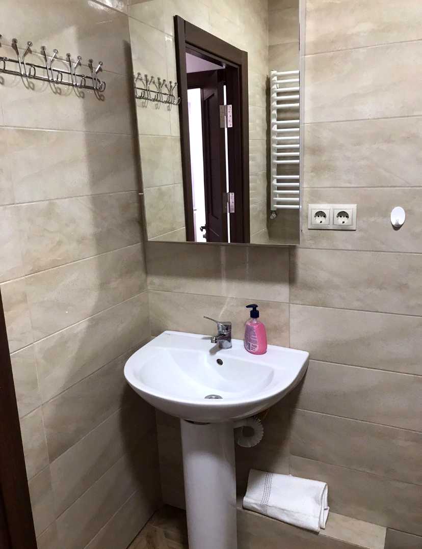 1879552667171404