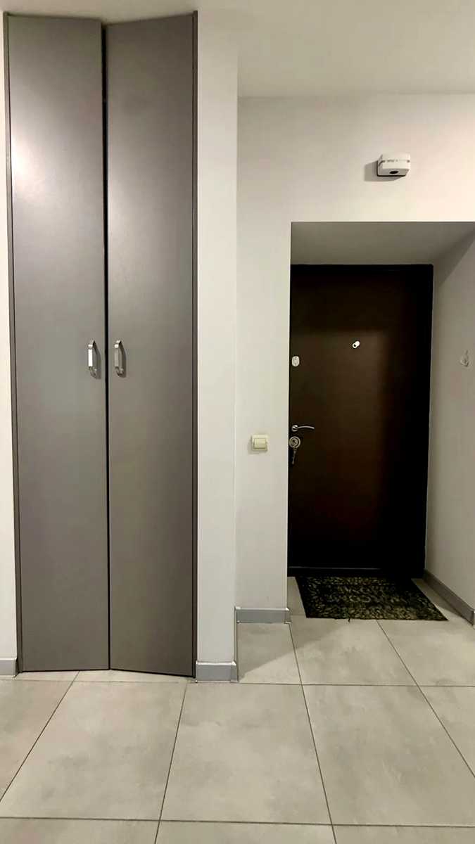 1879553732050325