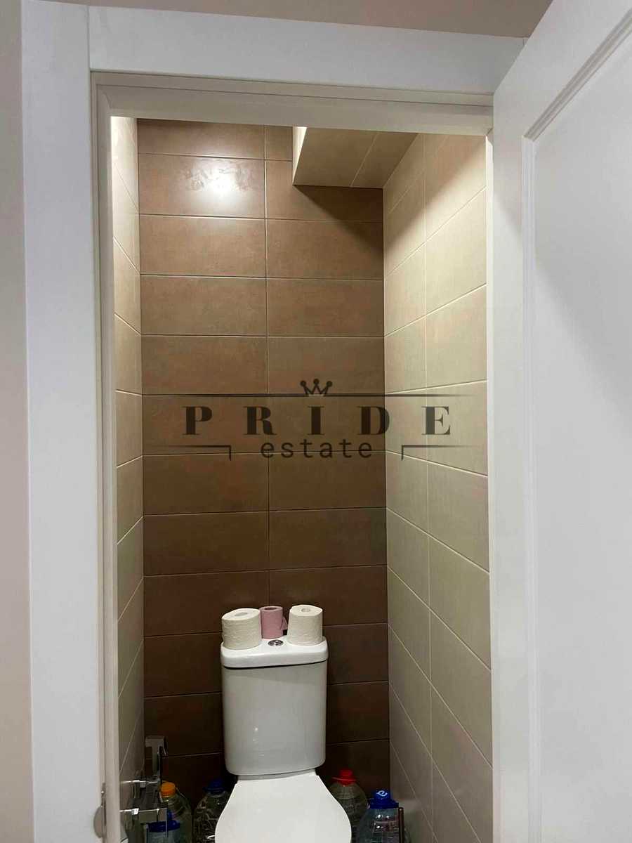 1879557825800280