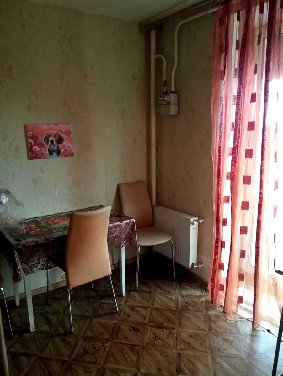 1879557930935948