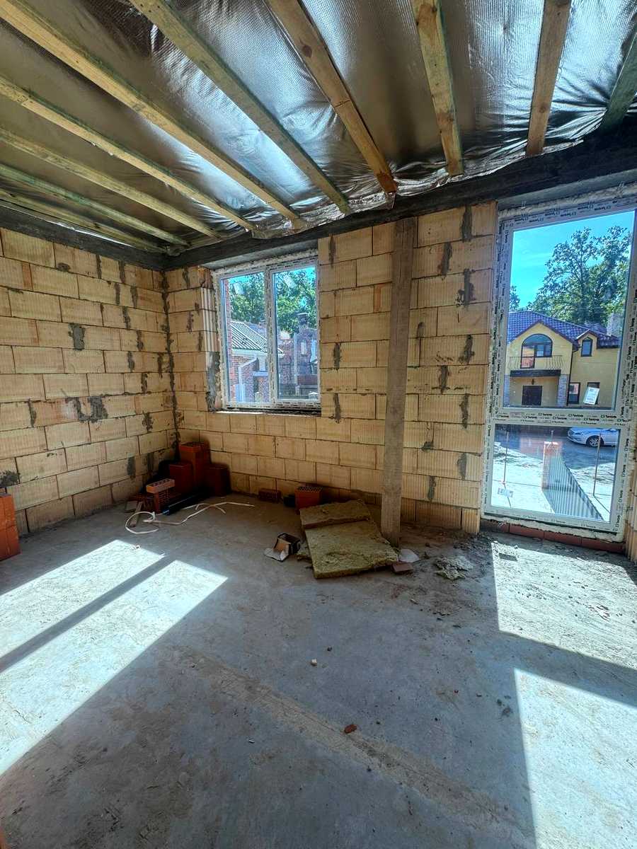 1879558431897608