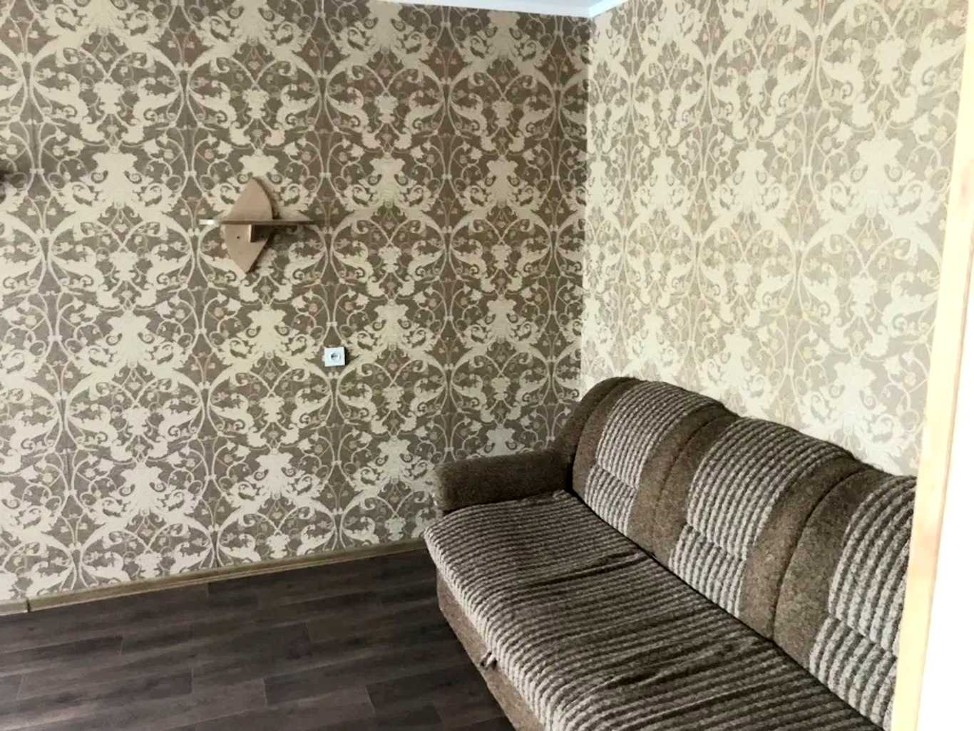 1879559255601856