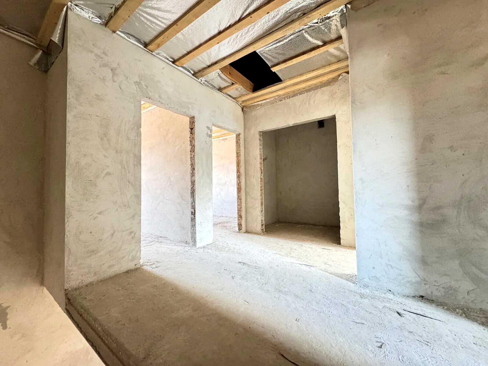 1879560192352045