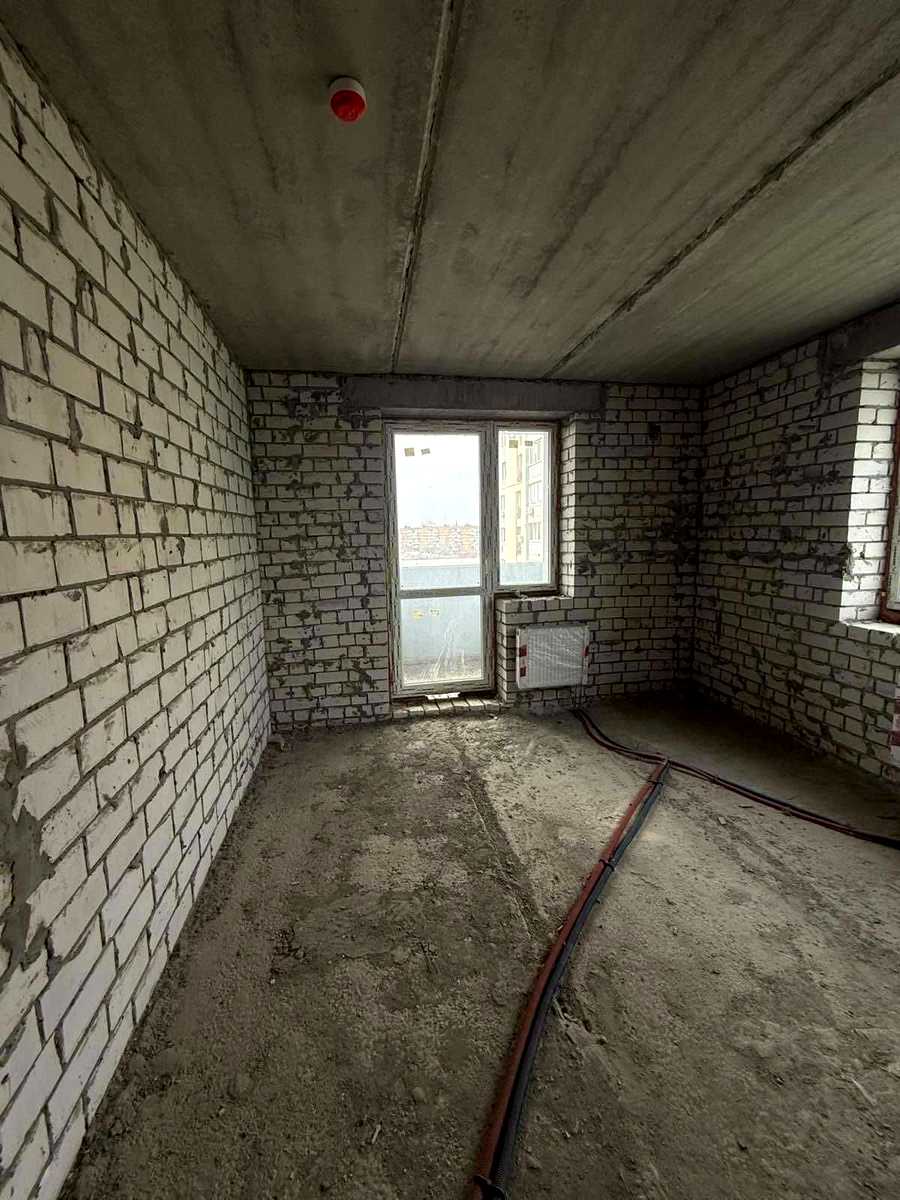 1879560311686195