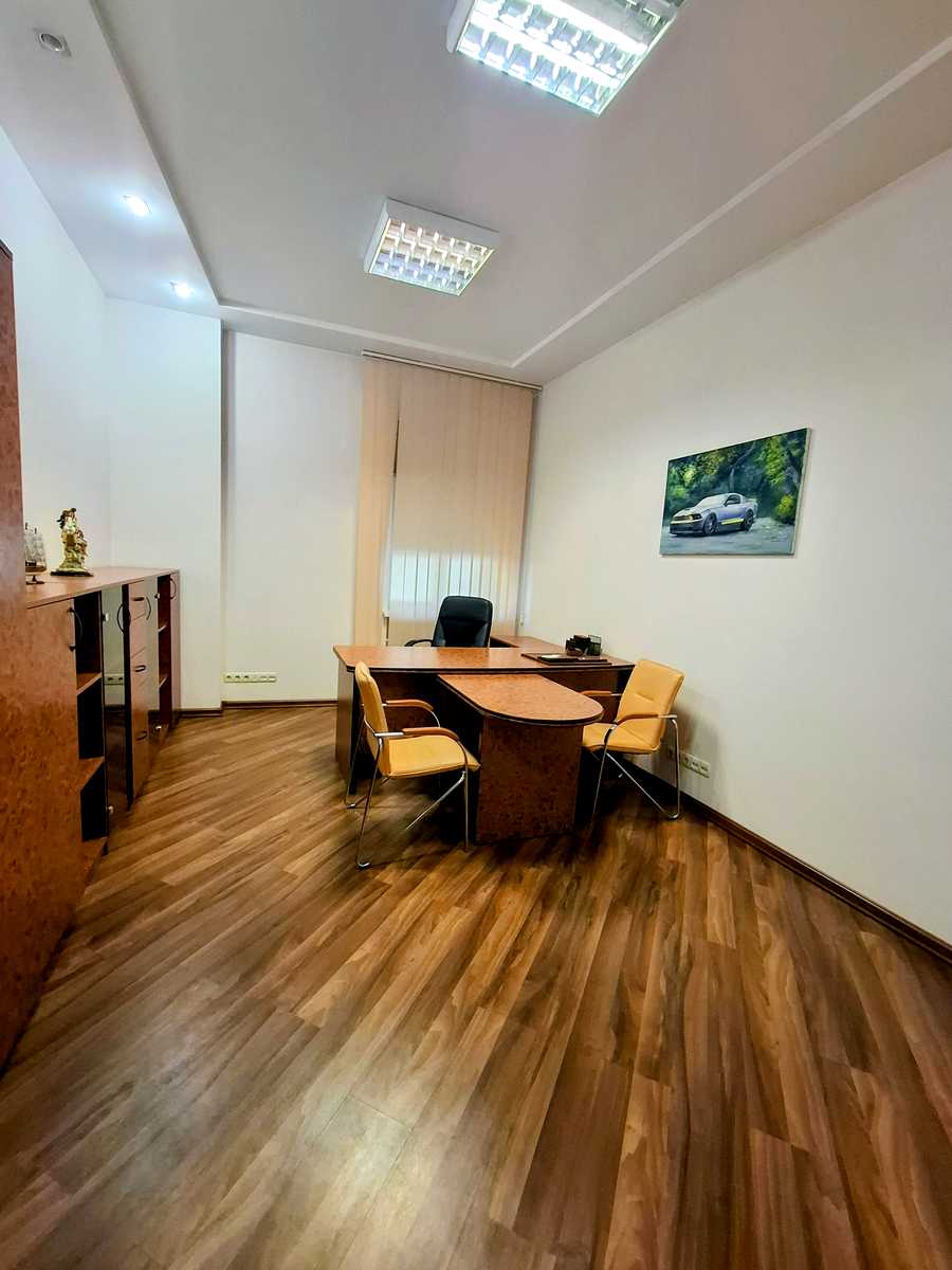 1879561393532916