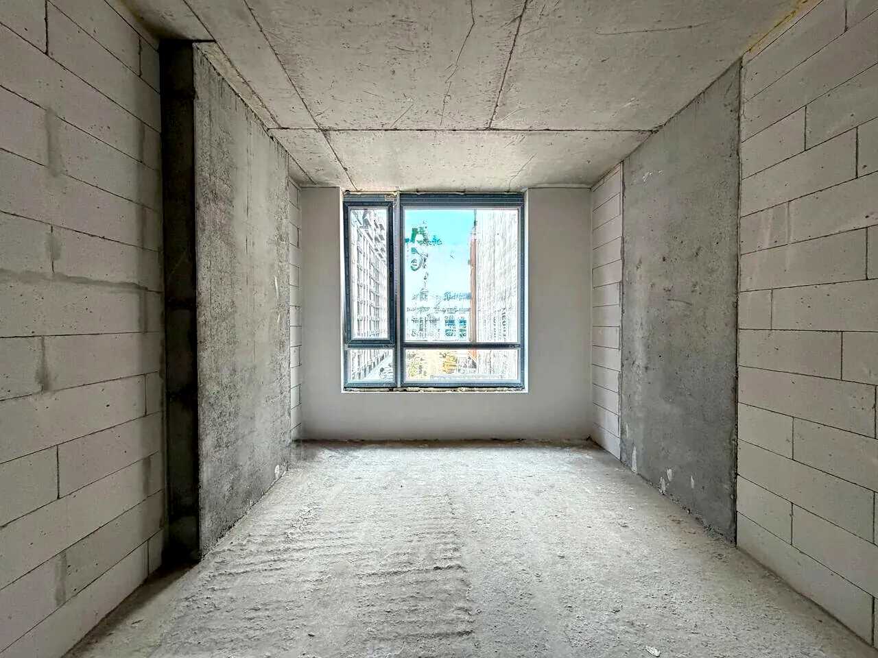 1879562030335825