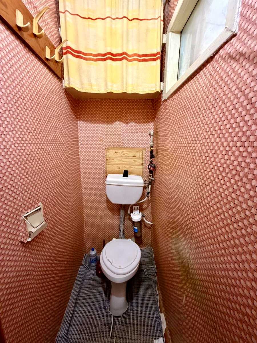 1879562350186376