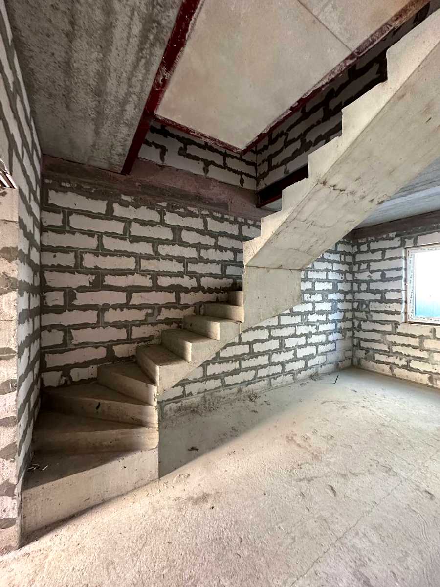 1879562661006751