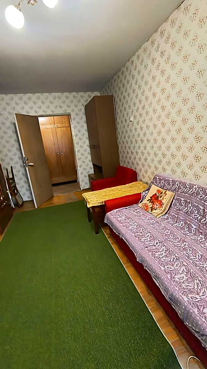 1879562767373793