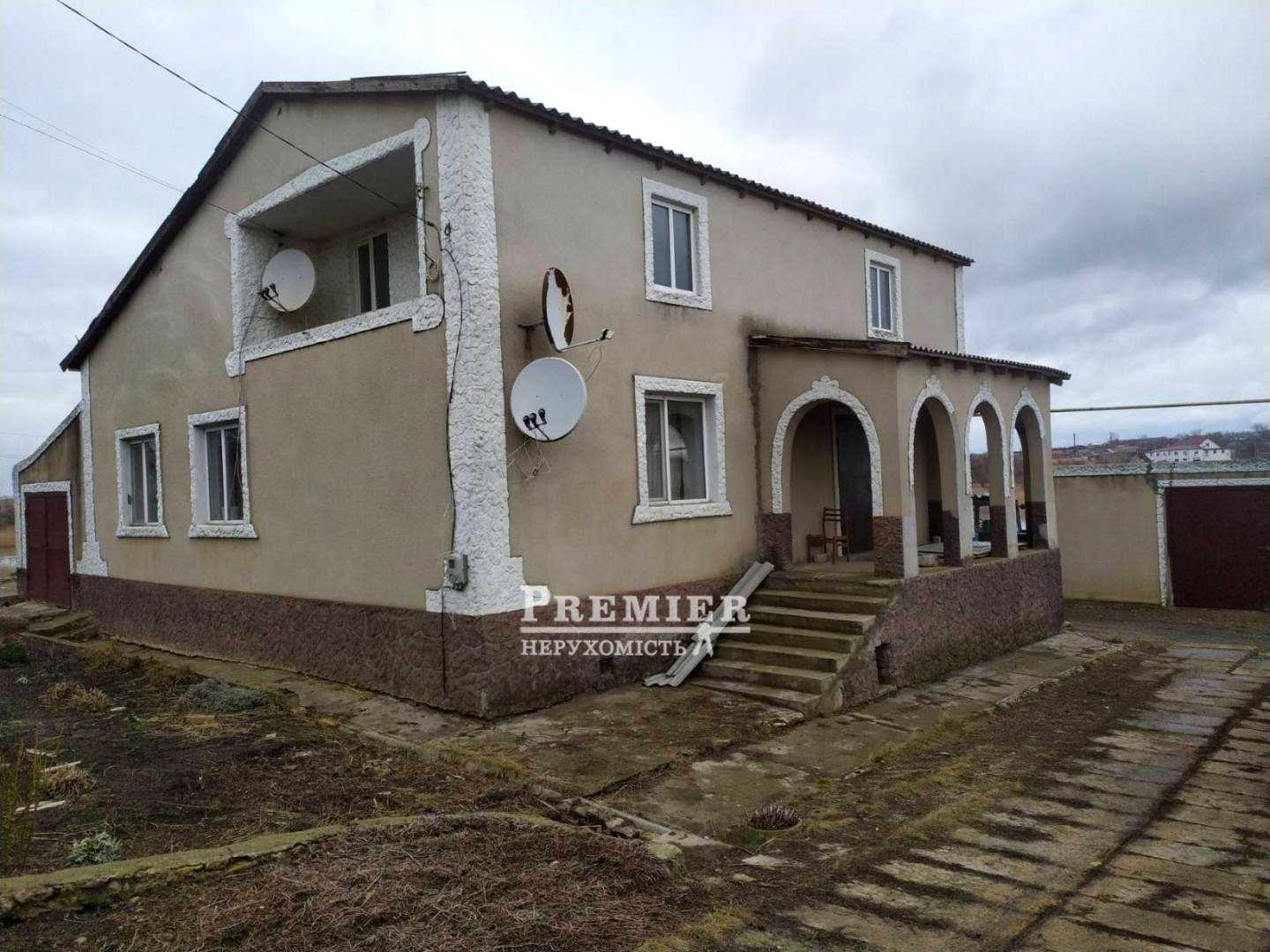 1879563103574812
