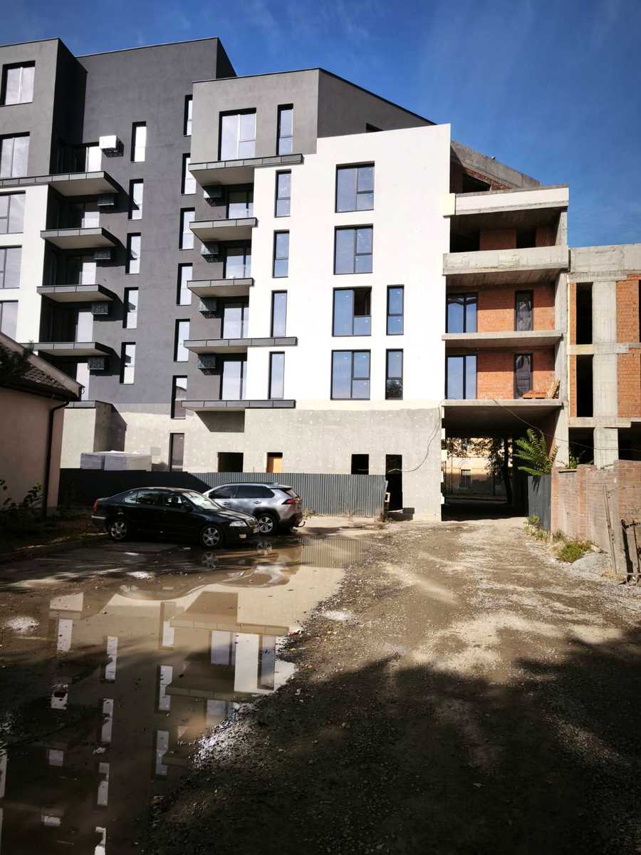 1879563206218203