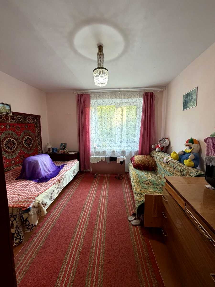 1879563363879922