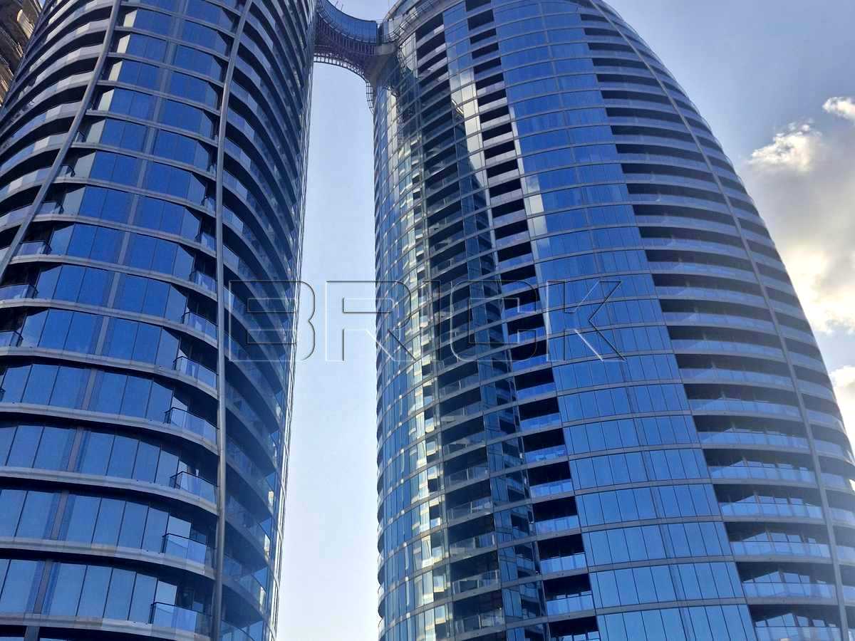1879563372680569