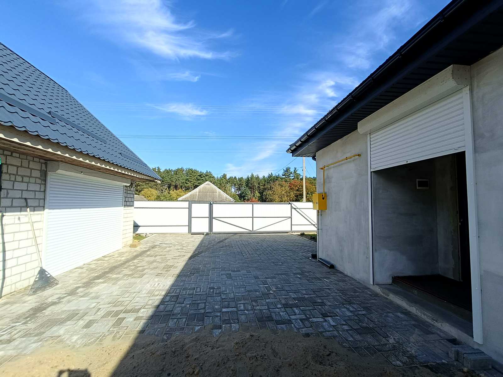 1879563908864817