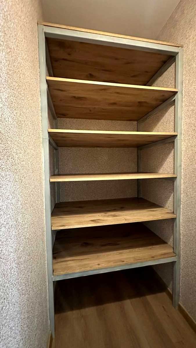 1879564192555581