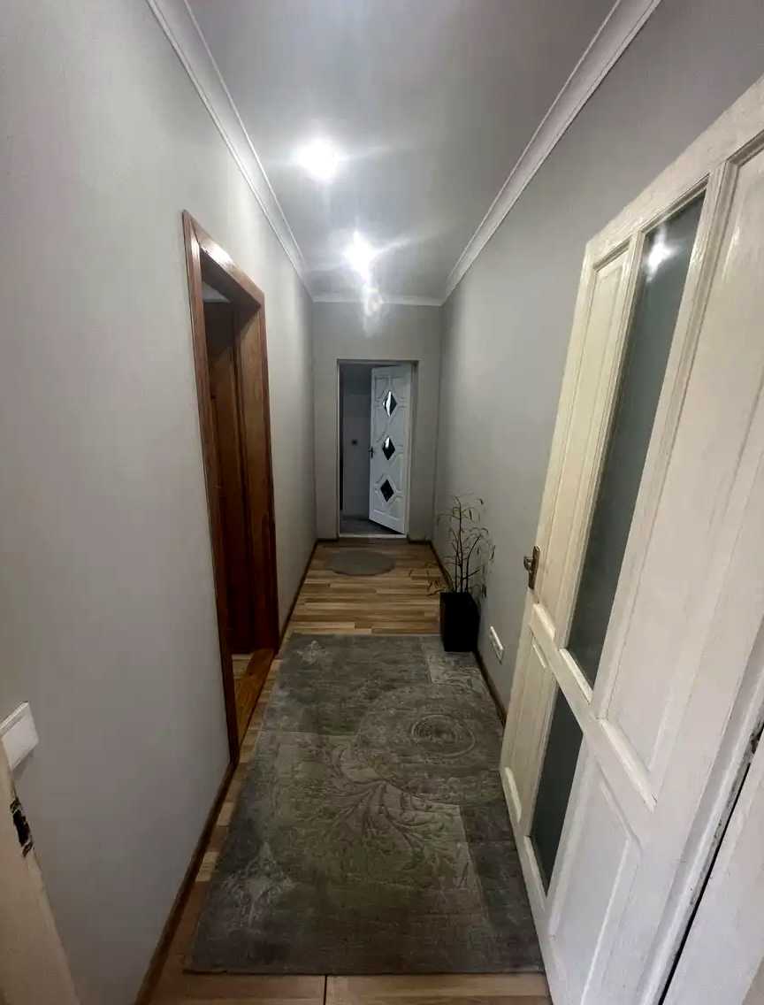 1879564588180302