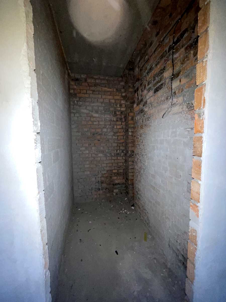 1879565528602293
