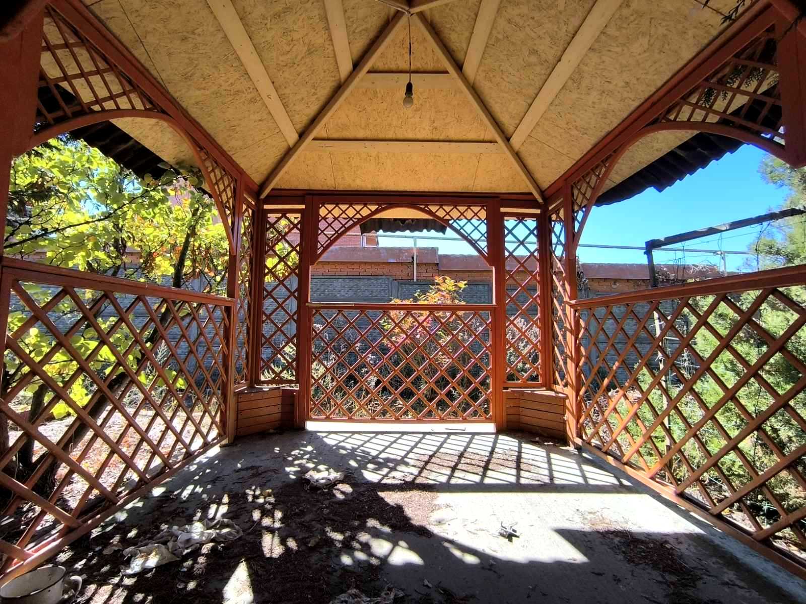 1879565870495864