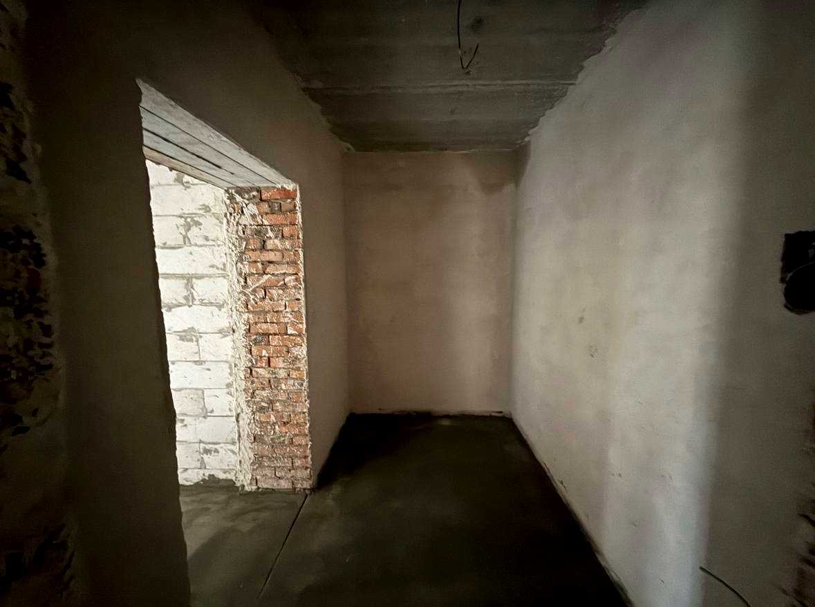 1879566231435217