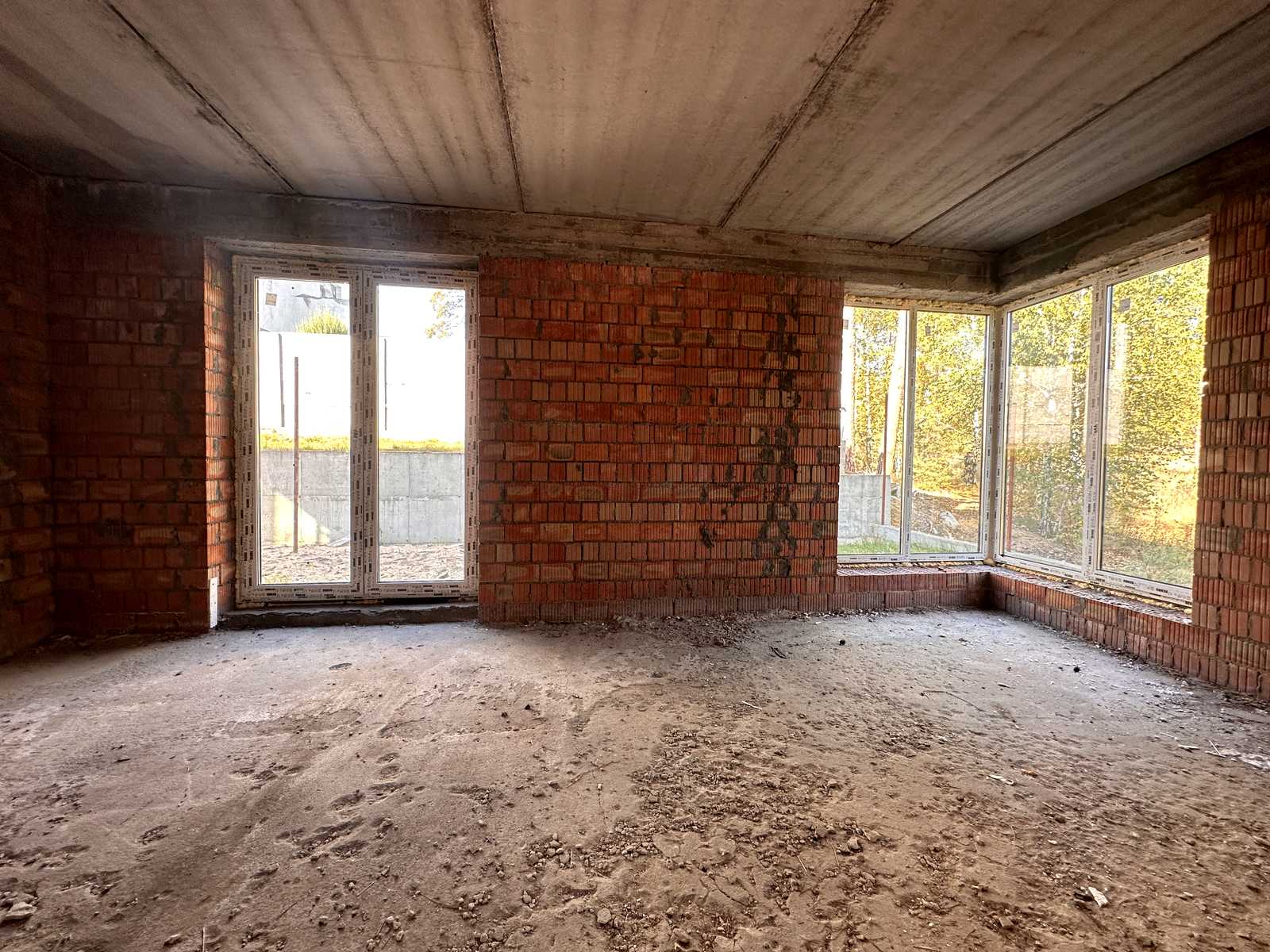 1879566663132103